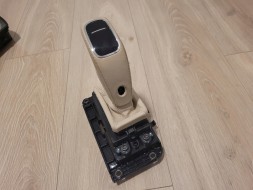 BMW OE MASERATI GHIBLI LEVANTE GAŁKA WYBIERAK ZMIANY BIEGÓW JASNA SKÓRA 670105541 Maserati ghibli levante shift selector knob light leather 670105541