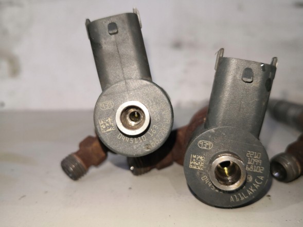 Bosch 0 445 110 183 Bosch injector fiat ford lancia opel