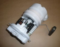 Renault OE 172021904R Fuel pump set.D sandero ii 0.9tce 172021904r