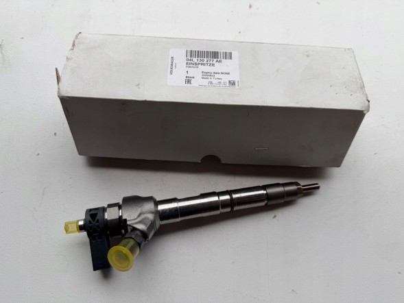 Audi OE  Fuel injector 04l130277ae audi 2.0 tdi original -new-