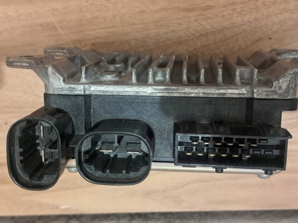 Peugeot OE  Citroen c3 year 2011 steering controller 9665433880