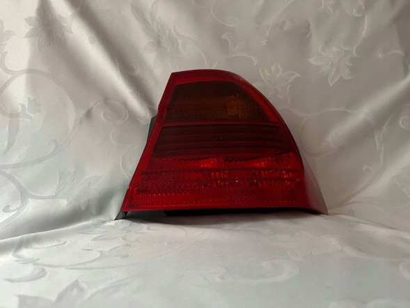 BMW OE  Bmw 3 e90 lamp right rear sdn 2004-2008 6937458