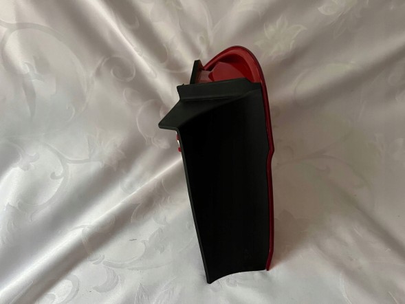 BMW OE  Bmw 3 e90 lamp right rear sdn 2004-2008 6937458