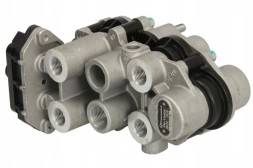 Pneumatics  Multi-circuit valve (with bayonet sensor) iveco
