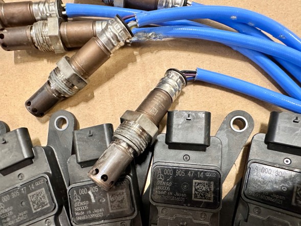 Mercedes-Benz OE MGA12111 Nox sensor probe mercedes a0009054714 denso new .