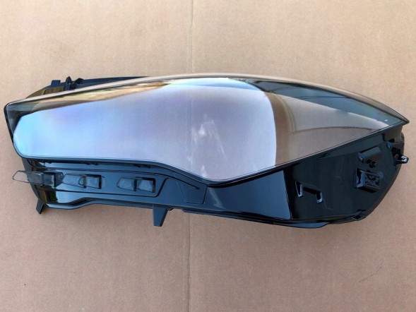 WOLLER L.169/343. Headlight glass lampshade left front for mercedes cla w118 2019-202