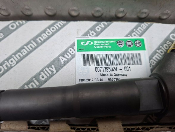 Fiat OE S26340352 Injector bosch 0445110418 fiat ducato iveco daily 2.3mjet 2011-