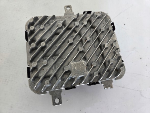 Peugeot OE 9858180080 Converter lamp module peugeot 3008 ii 9858180080