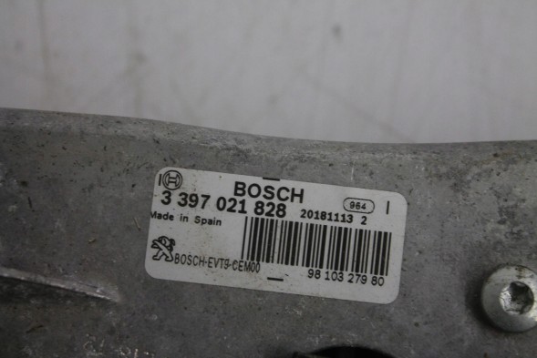 Peugeot OE 9810327980 Wiper mechanism p 308 ii