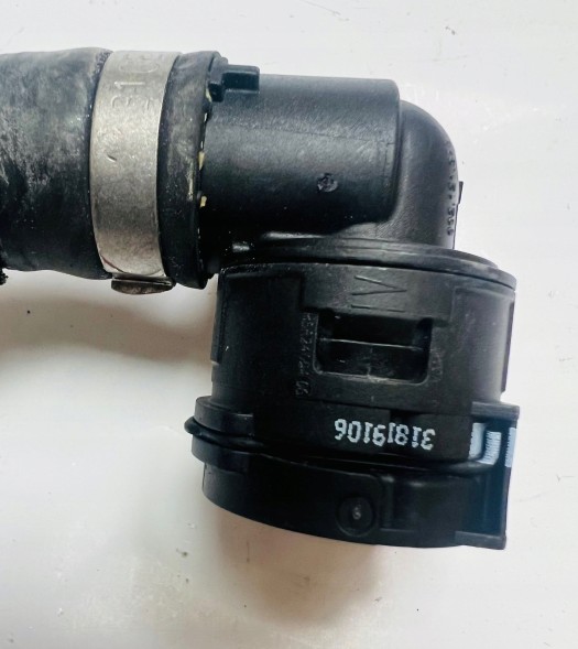 Porsche OE 992121379A Porsche 911 992 hose for additional water pump 992121379