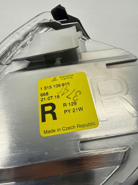 Mercedes-Benz OE MP1-1315106915 Indicator front right mercedes-benz sl500 r129 1315106915