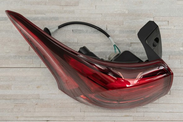 Venus LTD  Mitsubishi outlander iii gf 2015-2021 rear body lamp left 8330a997