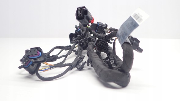 Audi OE  New bumper beam 4 pdc audi q3 83h9711085bs 940009175544 4xpdc