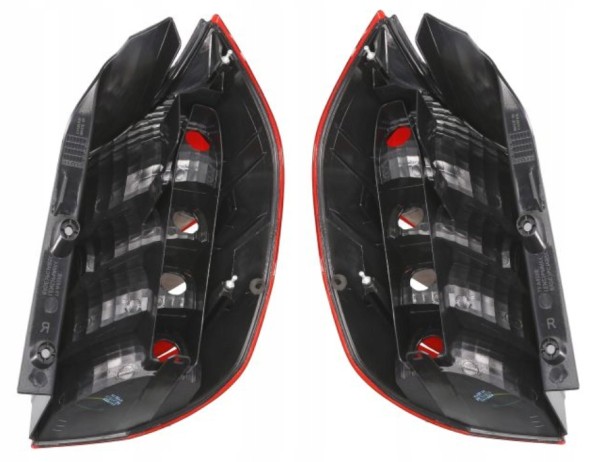 TYC  Renault scenic jm 05-06 tail lamps set tyc