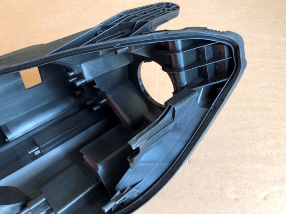 WOLLER PRZEDLIFT W218 XENON Headlight housing xenon left front for mercedes cls w218 x218 beforelift