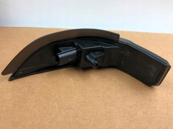 WOLLER  Dynamic in-mirror 81740-52050 81730-52100 directions to toyota camry hybrid