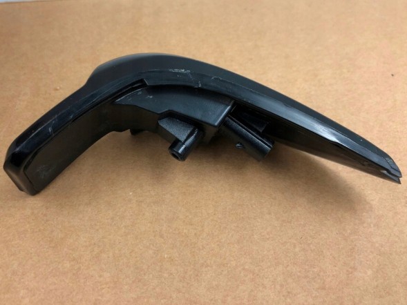 WOLLER  Dynamic in-mirror 81740-52050 81730-52100 directions to toyota camry hybrid