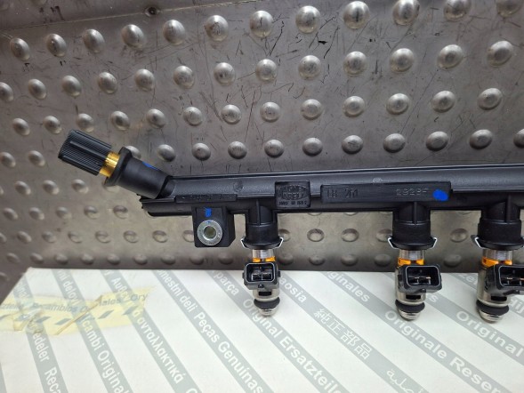 Fiat OE  Injectors strip iwp160 55195806 fiat 500 doblo 1.2 1.4 8v 2007-