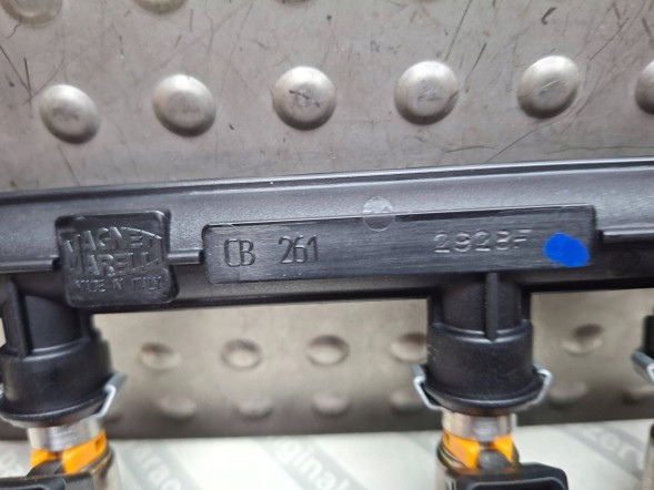 Fiat OE  Injectors strip iwp160 55195806 fiat 500 doblo 1.2 1.4 8v 2007-