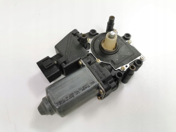 Audi OE 8D0959801E Window motor left rear audi a4 1995- oe 8d0959801e