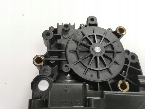 Audi OE 8D0959801E Window motor left rear audi a4 1995- oe 8d0959801e