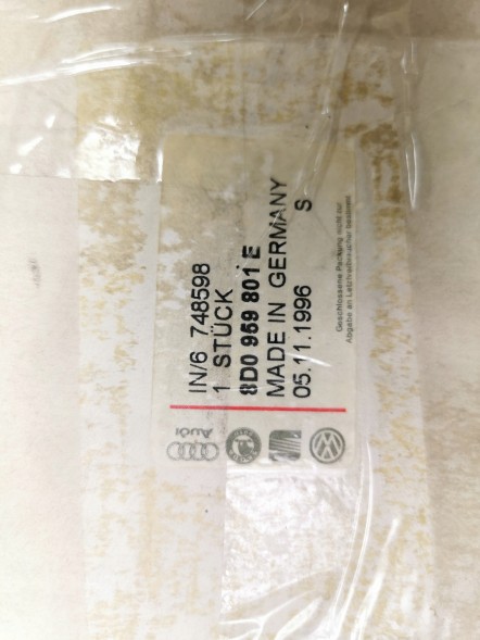 Audi OE 8D0959801E Window motor left rear audi a4 1995- oe 8d0959801e