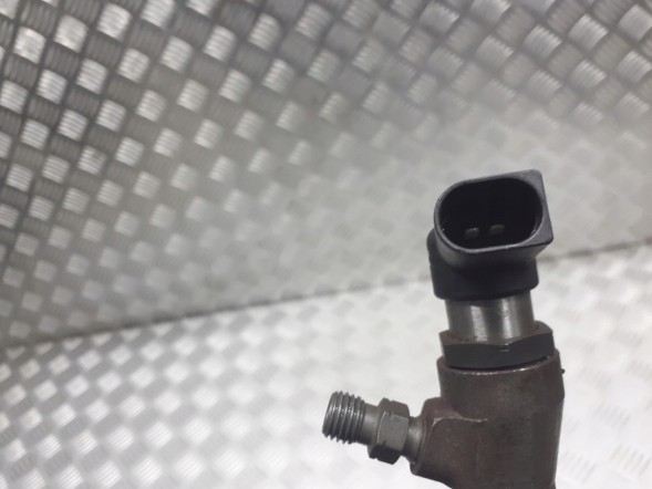 Renault OE 166009445R Injector r megane ii 1.5dci