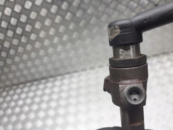 Renault OE 166009445R Injector r megane ii 1.5dci