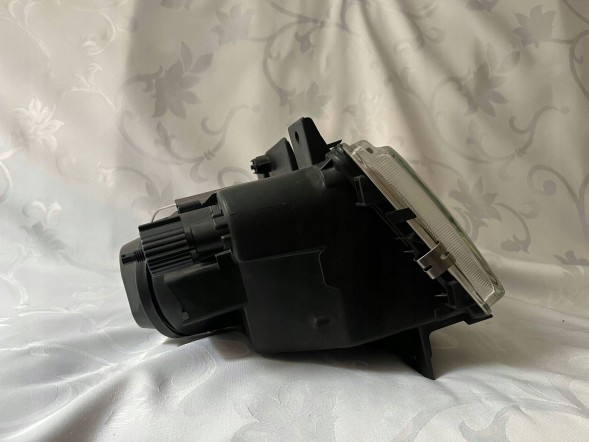 Peugeot OE  Headlight right peugeot 405 87-93 original 061612