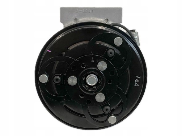 Valeo 8602621 / 8614983 / 8684286 / 8FK351109-261 Volvo 8602621 / 8614983 / 8684286 / 8fk351109-261 air conditioning compressor