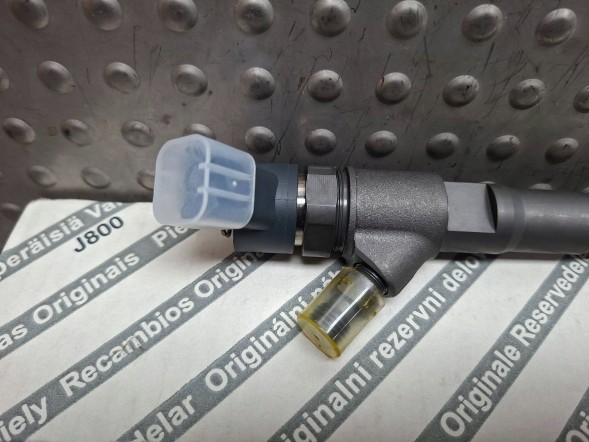 Fiat OE  Injector bosch 0445110418 fiat ducato iveco daily 2.3mjet euro 5 2011-