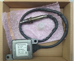 Mercedes-Benz OE SENSOR CZUJNIK NOX A0009059703 MERCEDES Sensor nox a0009059703 mercedes - warranty