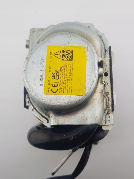 Mercedes-Benz OE НОВИЙ ОРИГІНАЛЬНИЙ ПРАВИЙ ЗАДНІЙ РЕМІНЬ БЕЗПЕКИ MERCEDES W205 A2058604400