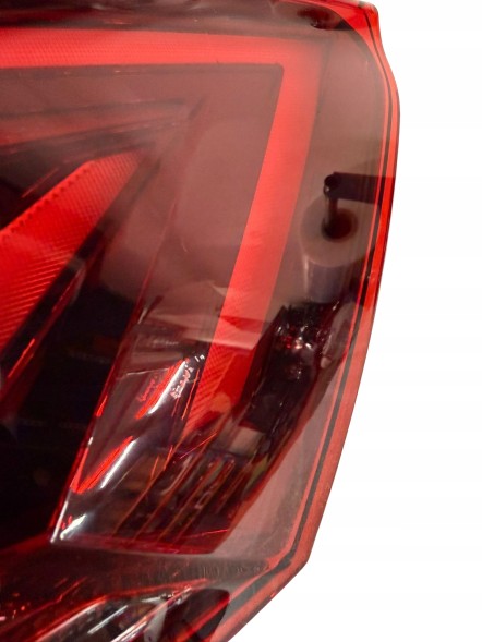 Volkswagen OE 760945208D 760 945 208 D glp Лампа задня права touareg 760945208d риси фото!