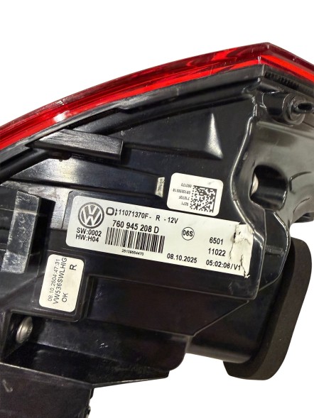 Volkswagen OE 760945208D 760 945 208 D glp Лампа задня права touareg 760945208d риси фото!