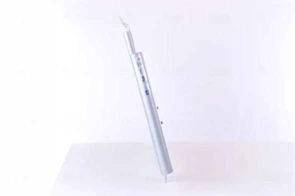 Nissens 940261 Конденсатор радіатора кондиціонування повітря 940261 nissens