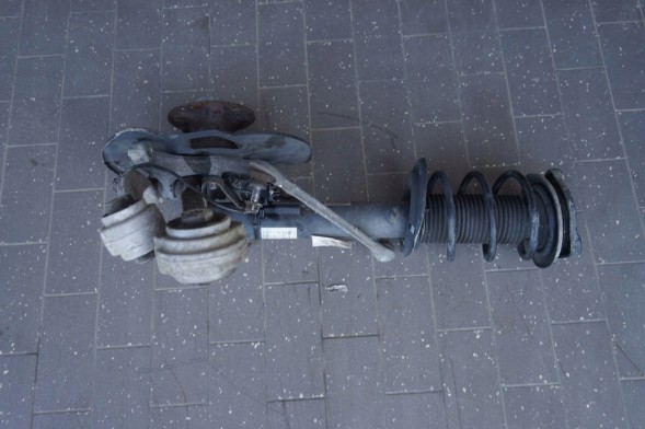 Mercedes-Benz OE 20305, 20446, A2043233000 MERCEDES W207 ПОДУШКА ПОВОРОТНИКА ПРАВА ПЕРЕДНЯ