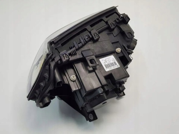 BMW OE 0301210203, 1305630415 НОВА ПЕРЕДНЯ ЛАМПА ЛІВА BMW X3 E83 БІЛИЙ НАПРЯМОК ЄВРОПА