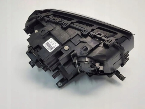 BMW OE 0301210203, 1305630415 НОВА ПЕРЕДНЯ ЛАМПА ЛІВА BMW X3 E83 БІЛИЙ НАПРЯМОК ЄВРОПА
