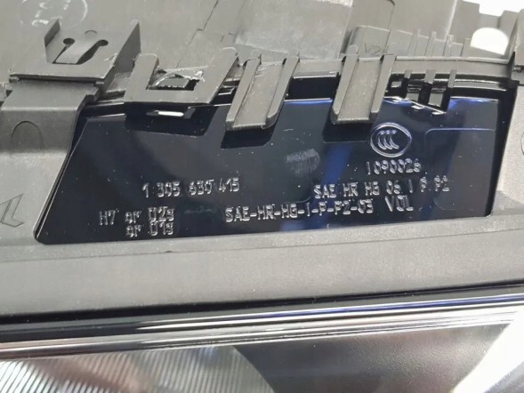 BMW OE 0301210203, 1305630415 НОВА ПЕРЕДНЯ ЛАМПА ЛІВА BMW X3 E83 БІЛИЙ НАПРЯМОК ЄВРОПА