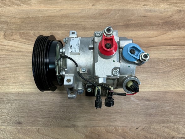 Volvo OE КОМПРЕСОР КОНДИЦІОНЕРА ВАНТАЖНИЙ 241244 VOLVO S60 XC60 36011359