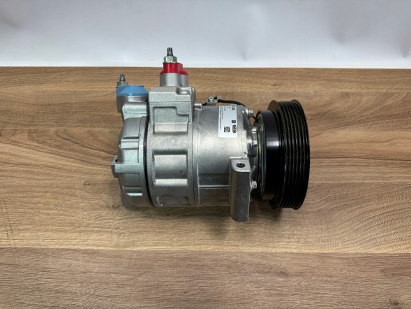 Volvo OE КОМПРЕСОР КОНДИЦІОНЕРА ВАНТАЖНИЙ 241244 VOLVO S60 XC60 36011359