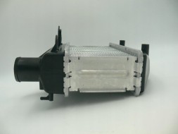 Polcar 8114J8A1 Охолоджувач повітря (інтеркулер) polcar 8114j8a1
