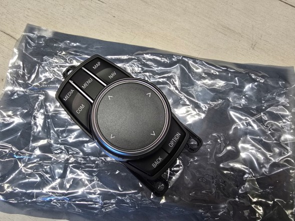 BMW OE KONTROLER TOUCH NAWIGACJI BMW F20 F30 F22 F48 F25 F15 F16 I3 5A3B1E6 NOWY QUALI0507 КОНТРОЛЕР TOUCH НАВІГАЦІЇ BMW F20 F30 F22 F48 F25 F15 F16 I3 5A3B1E6