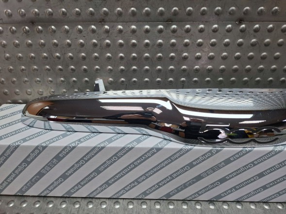Fiat OE S26337882 ХРОМОВАНА НАКЛАДКА КЛАПАНА 0735516207 FIAT 500 2007-