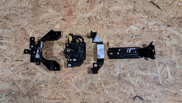 Ford OE 1768298 1752048 1752047 1813550 F.7 ZAMEK M.0 Ford Fiesta MK7 ліфт кронштейн замка замок капота передній