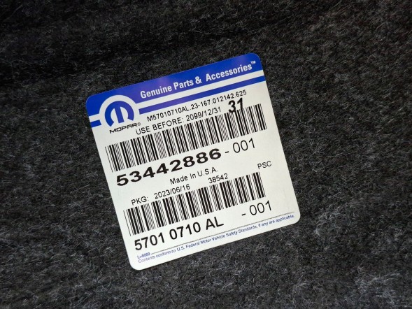 Jeep OE S25165164 ЗАДНЯ ПРАВА АРКА КОЛІСА JEEP GRAND CHEROKEE WK2 LIFT 17- OEM 57010710AL