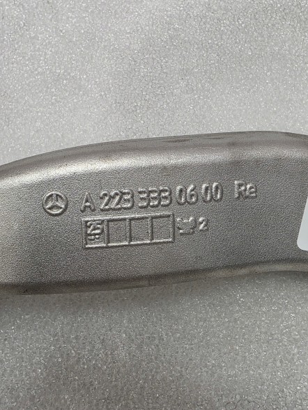 Mercedes-Benz OE A2233308805 Б/у коливач передній ПРАВИЙ Mercedes W223 4WD 4Matic A2233330600