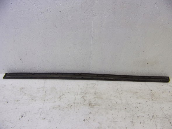 Volkswagen OE ДВЕРНА ПЛАНКА ПЕРЕДНЯ ЛІВА VOLKSWAGEN PASSAT B6 3C0854939