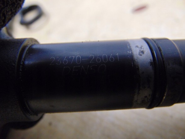 Toyota заводська комплектація 23670-26061 23670-0R090 Інжектор toyota dcri200420 den